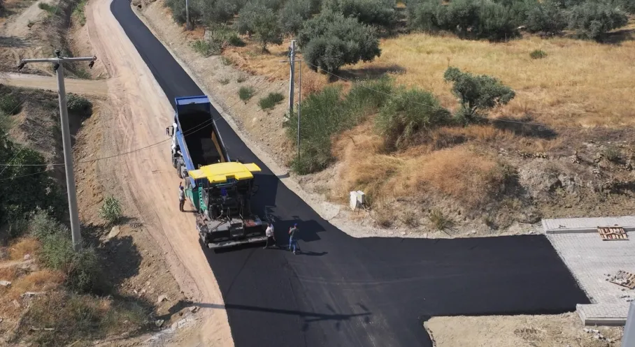 Manisa’da Ulaşım Atağı: Turgutlu’da Mahalle Yolları Yenileniyor