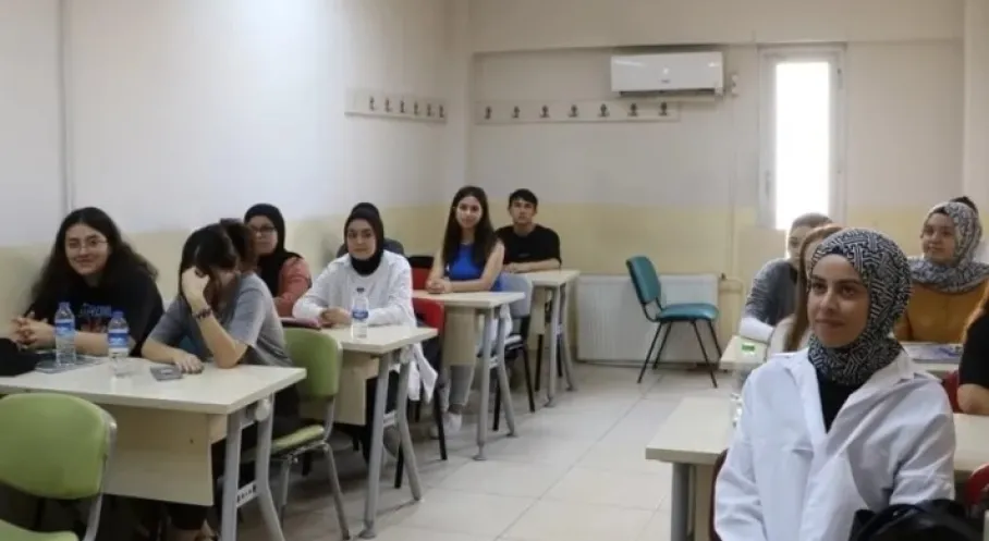 Manisa'da Yaz Kursu Fırsatı! MABEM Kayıtları Devam Ediyor