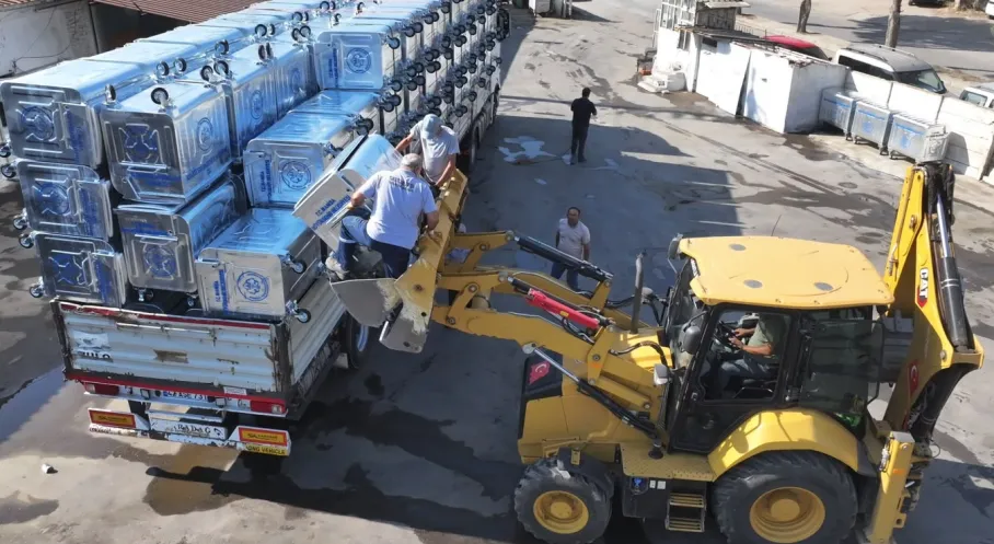 Manisa’dan İlçelere 3 Bin Konteynerlik Temizlik Desteği