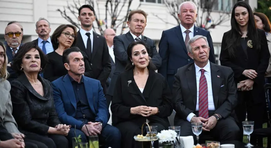 Mansur Yavaş'tan Filiz Akın'a Büyük Vefa: Ankara'da Sokak ve Beypazarı'nda Müze Sürprizi!