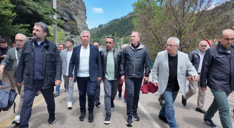 Mansur Yavaş'tan Tarihi Mudurnu Ziyareti: İpek Yolu Kültür Rotası Canlanıyor!