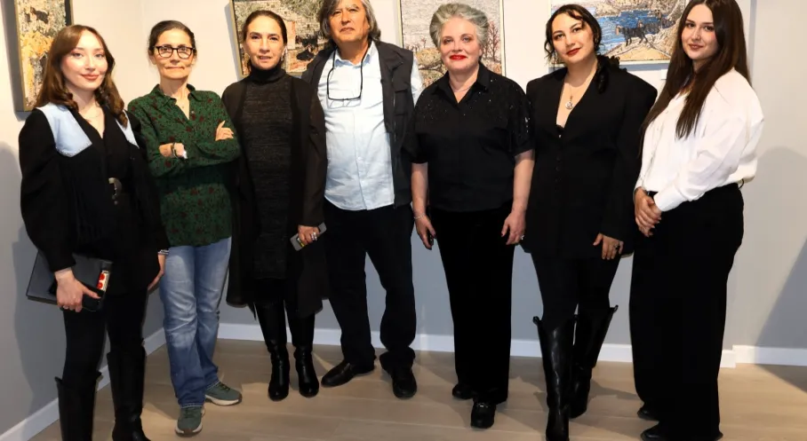 Mehmet Kına'nın 'Heey Keçiler, Hooy Keçiler' Mozaik Sergisi Evrim Sanat Galerisi'nde Kapılarını Açtı!