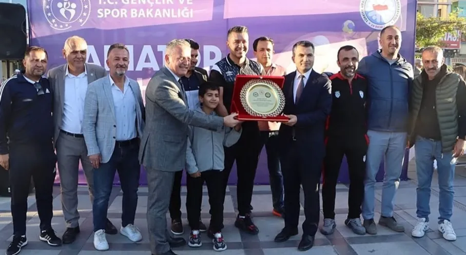 Mehmet Şimşek'ten Amatör Spora Destek Mesajı!