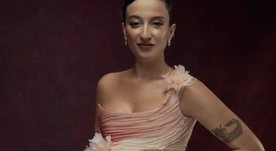 Melike Şahin’in “Ölmem Ölemem” Şarkısı Büyük Beğeni Topladı