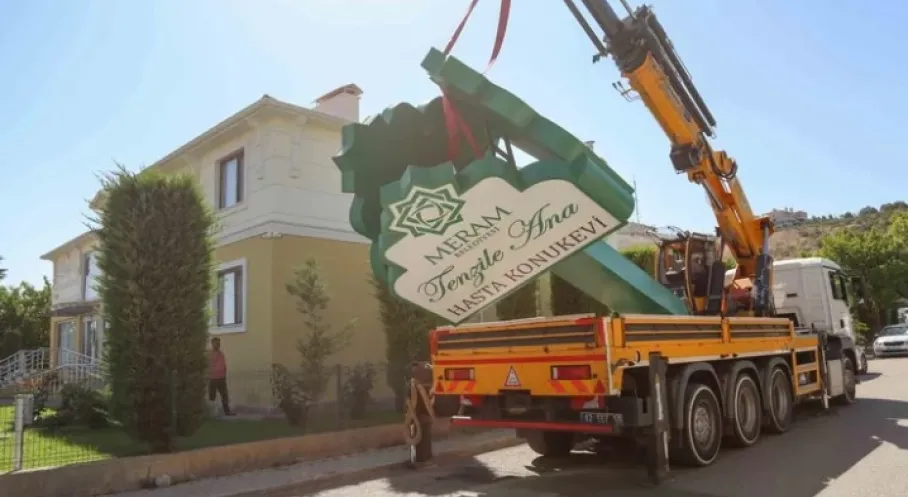 Meram'dan Şehir Estetiğine Tam Destek: Totemler Sökülüyor!