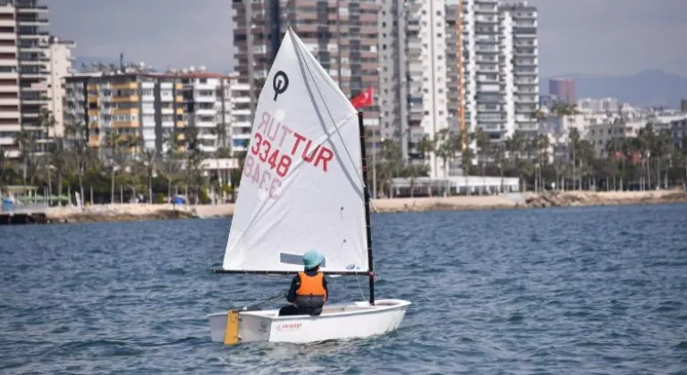 Mersin Büyükşehir Belediyesi, Babil Su Sporları Merkezi’ni Açtı