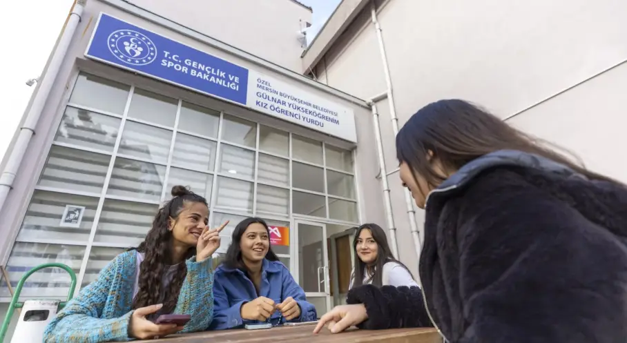 Mersin Büyükşehir’den Üniversiteli Gençlere Kapsamlı Destek