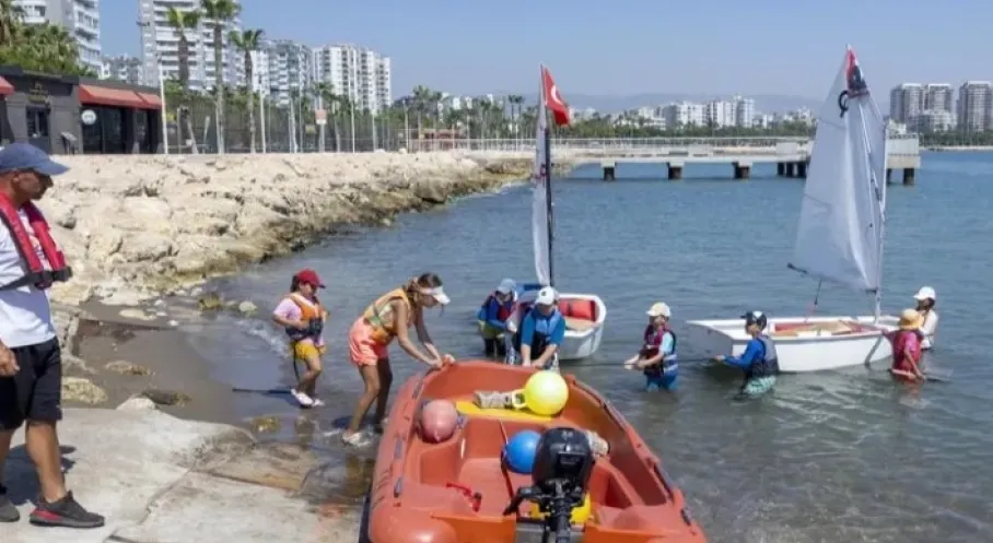 Mersin'de Su Sporları Rüzgarı: Babil Merkezi 1000 Kişiye Umut Oldu!