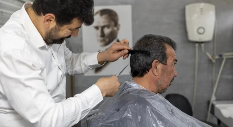 Mersin'de Bayram Öncesi Dev Hamle: Ücretsiz Mobil Kuaför Hizmetiyle Güzellik Kapınızda!