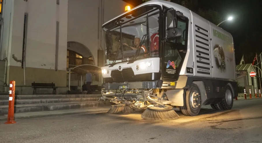 Mersin’de Temizlik ve Çevre Çalışmaları Aralıksız Sürüyor