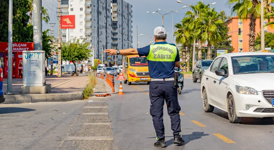 Mersin'de Toplu Taşımada Kapsamlı Denetim: Yolcu Konforu ve Güvenliği İçin Neler Kontrol Ediliyor?