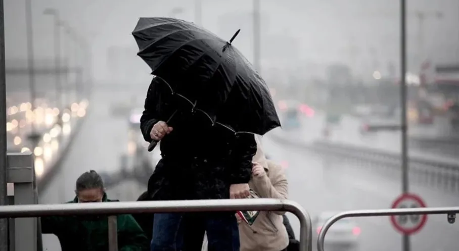 Meteoroloji Uyardı: Hava Sıcaklıkları Çakılıyor! Kuvvetli Yağış Geliyor