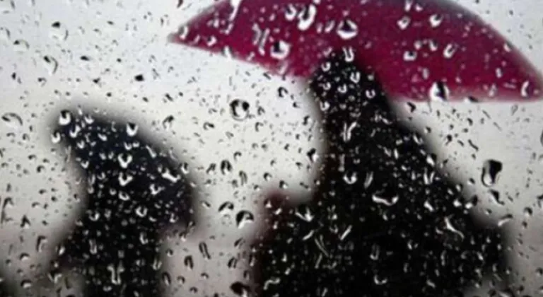 Meteoroloji'den Hava Durumu Uyarısı: Sağanak Yağış Be Sabit Yarın!