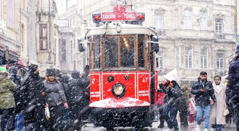 Meteoroloji'den Son Dakika Uyarı: Dondurucu Soğuklar ve Yoğun Kar Türkiye'yi Saracak! İşte Etkilenen İller