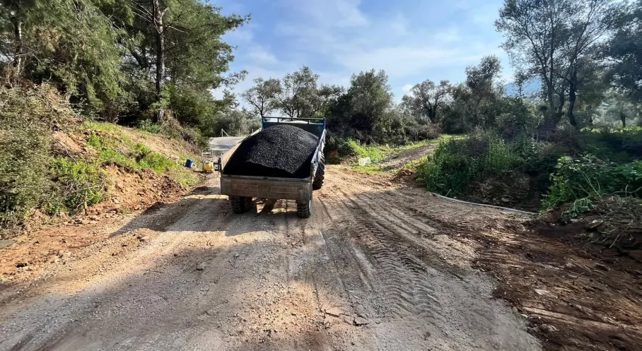 Milas'ta Hizmet Seferberliği: Kırsal ve Merkezde Yaşam Kalitesi Yükseliyor!