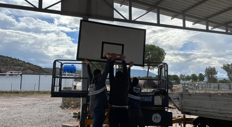 Milas'ta Basketbol Seferberliği! Yeni Potalar Kuruluyor