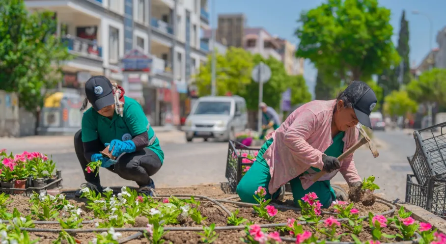 Milas’ta Yeşil Alanlar İçin Yoğun Mesai