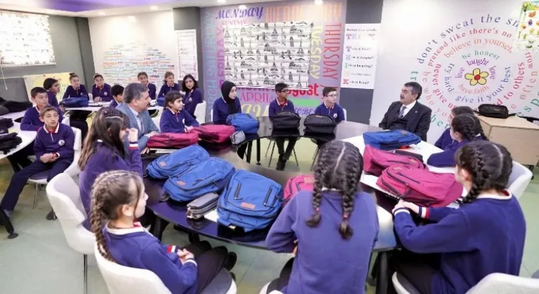 Millî Eğitim Bakanı Yusuf Tekin, Erzurum'a Çat Yatılı Bölge Ortaokulu Ziyaretinde Bulundu