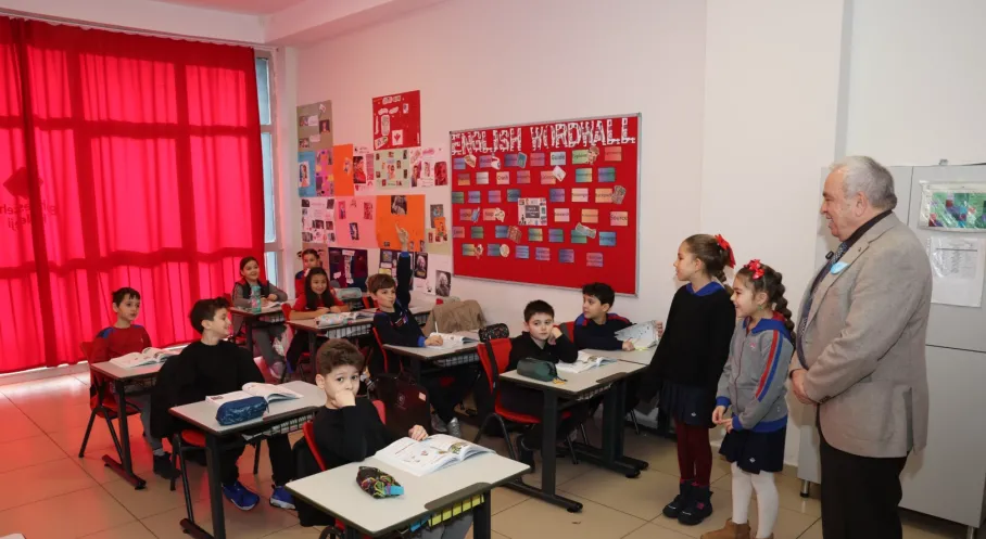 Minik İpek Davet Etti, Başkan Şadi Özdemir Okula Koştu! Kalpleri Isıtan Ziyaret ve Anlamlı Destek