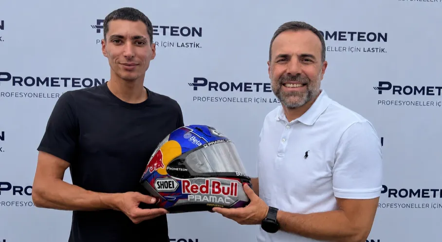 MotoGP'nin İlk Türk Yıldızı Toprak Razgatlıoğlu'na Prometeon'dan Tarihi Destek: Sponsorluk Yenilendi!