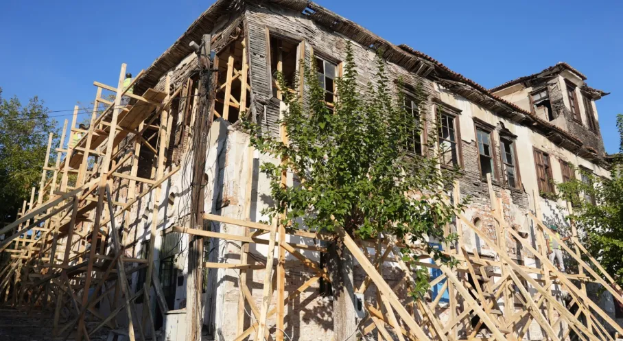 Muğla Milas'ta Tarihi Konak Diriliyor! Restorasyon Tam Gaz