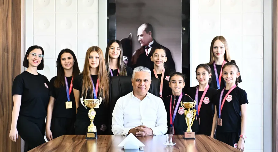 Muratpaşa'nın Gururu! Jimnastikçilerden Türkiye Derecesi Müjdesi!