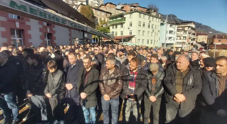 Murgulspor Başkanı Öktem'in Acı Günü: Annesi Vefat Etti!