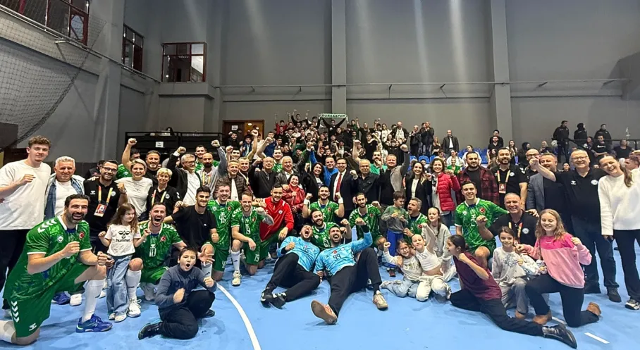 Nilüfer Belediyespor Avrupa'da Zirvede! EHF Kupası'nda Tur Başarısı
