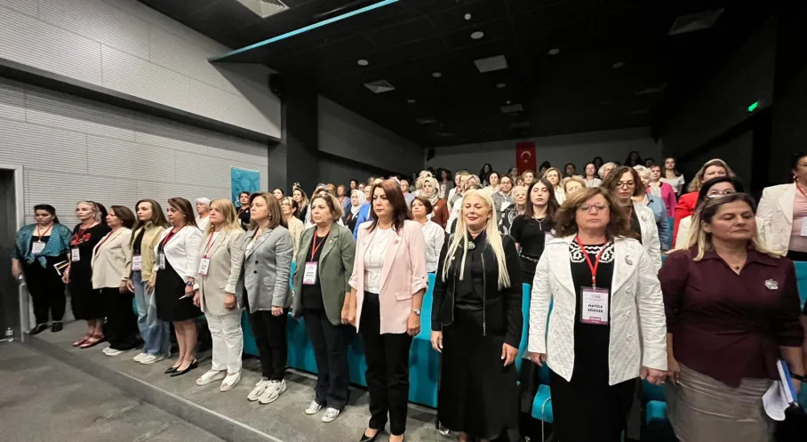 Nilüfer Kent Konseyi'nde Kadın Eli: Tülin Demir Dönemi Başladı!