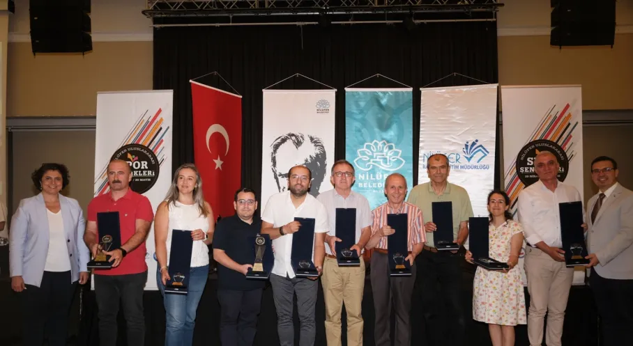 Nilüfer Spor Şenlikleri Coşkusu: 20 Bin Öğrenci Yarıştı, Emeği Geçenler Onurlandırıldı!