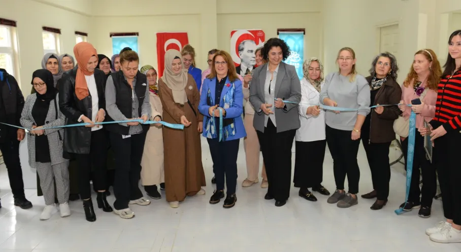 Nilüfer'de Kadın Dayanışması Güçleniyor: Yeni Dernek Merkezi Açıldı!