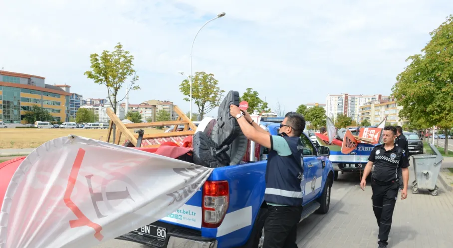 Nilüfer'de Kaldırım İşgali Alarmı! 23 Nisan ve Altınşehir'de Zabıta Harekete Geçti
