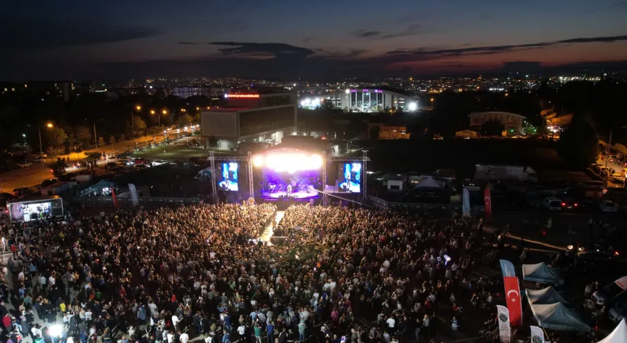 Nilüfer'de Karadeniz Rüzgarı Esti! Festival Coşkusu Başladı