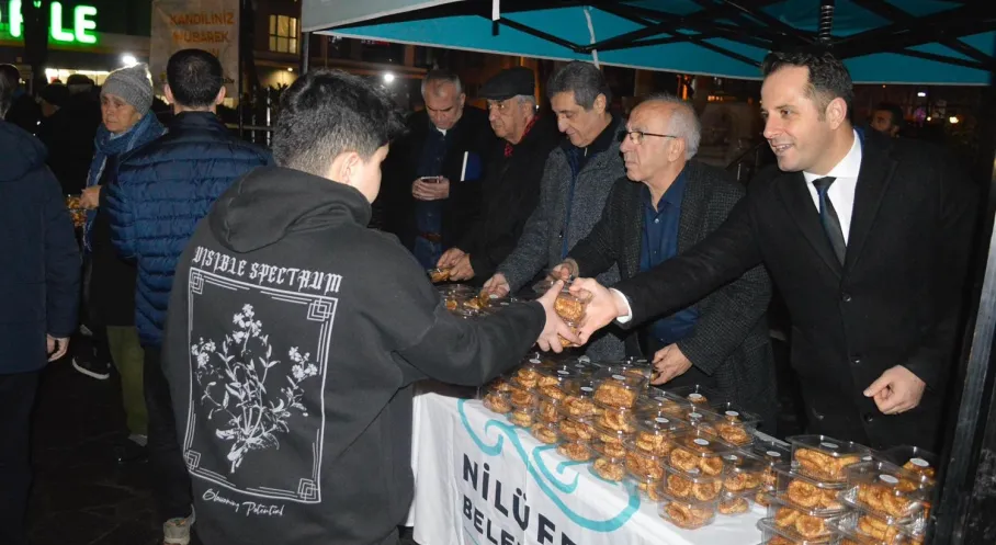 Nilüfer'de Miraç Kandili Coşkusu! 7.500 Simit İkramıyla Gönüllere Dokunuldu
