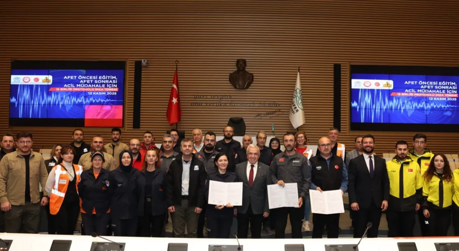 Nilüfer'den Afetlere Karşı Tarihi İş Birliği: Gönüllülerle Güç Birliği!