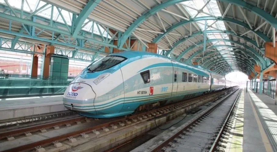 Öğretmenlere Müjde! Yüksek Hızlı Tren Biletlerinde %50 İndirim Fırsatı!