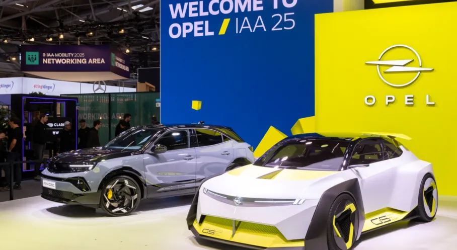 Opel GSE Efsanesi Elektrikli Çağa Taşındı! Yeni Mokka GSE ve Corsa GSE Vision Tanıtıldı