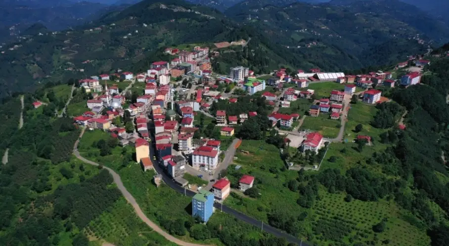 Ordu Çaybaşı’nda 1 Kilometrelik Yola Sıcak Asfalt