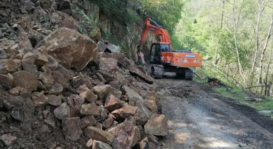 Ordu Kabadüz'de Yol Genişletme Çalışması: Ulaşımda Yeni Dönem!