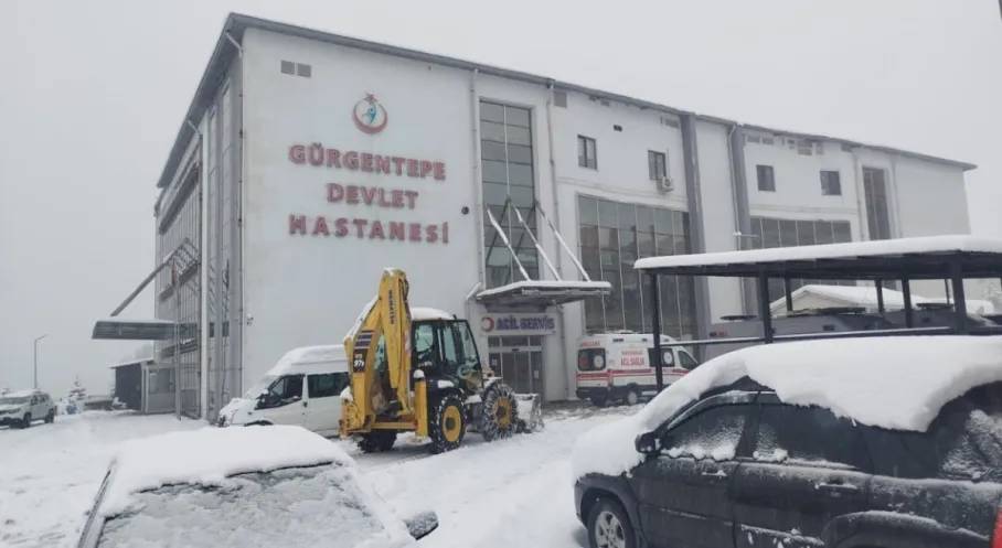 Ordu Kışa Meydan Okuyor: 26 Bin KM Yol Ağında Karla Mücadele Başladı!