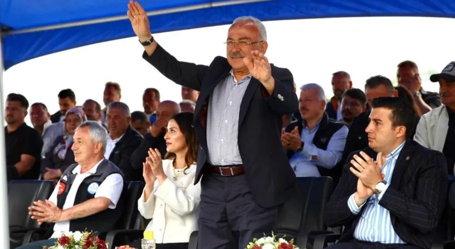 Ordu'da Coşku Seli: Başkan Güler Gölköy'de Yoğun İlgiyle Karşılandı!