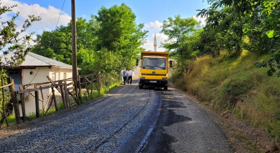 Ordu'dan Samsun'a Müjde! Akkuş Yolunda Asfalt Seferberliği Başladı