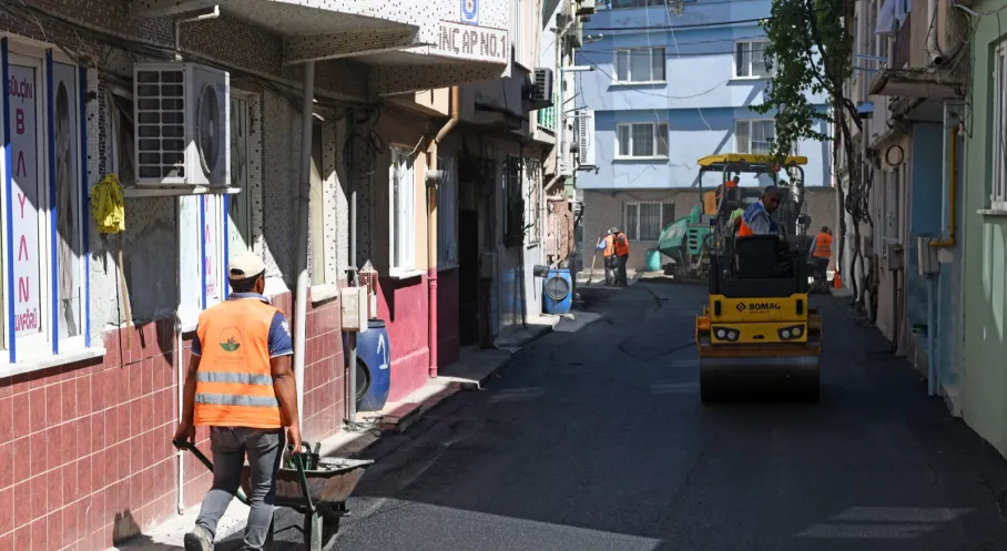 Osmangazi'de Asfalt Seferberliği! Yollar Yenileniyor, Vatandaş Rahat Nefes Alıyor