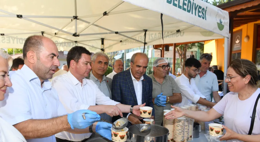 Osmangazi'de Aşure Bereketi! Başkan Aydın Vatandaşlarla Buluştu
