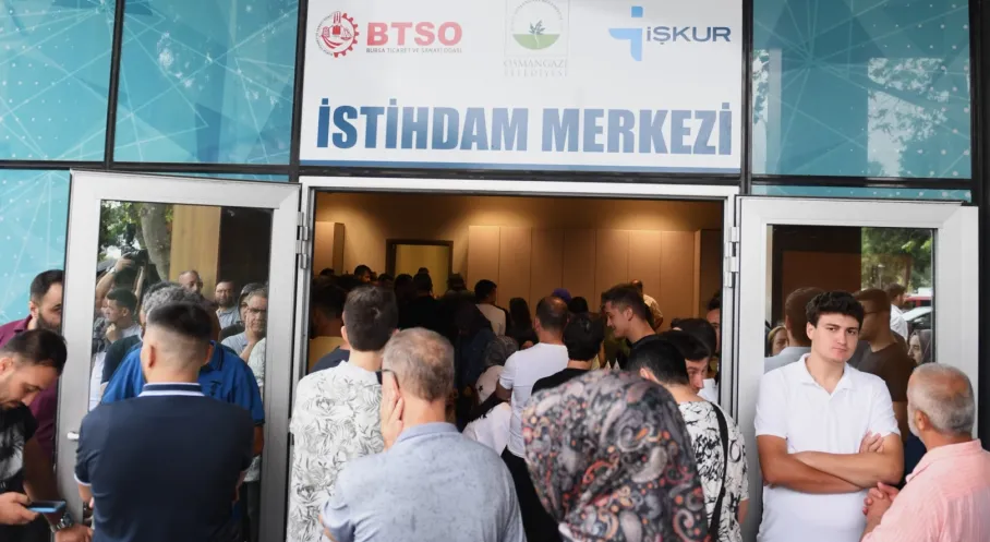 Osmangazi'de İşsizliğe Çözüm: İstihdam Buluşmaları Rekor İlgi Gördü!