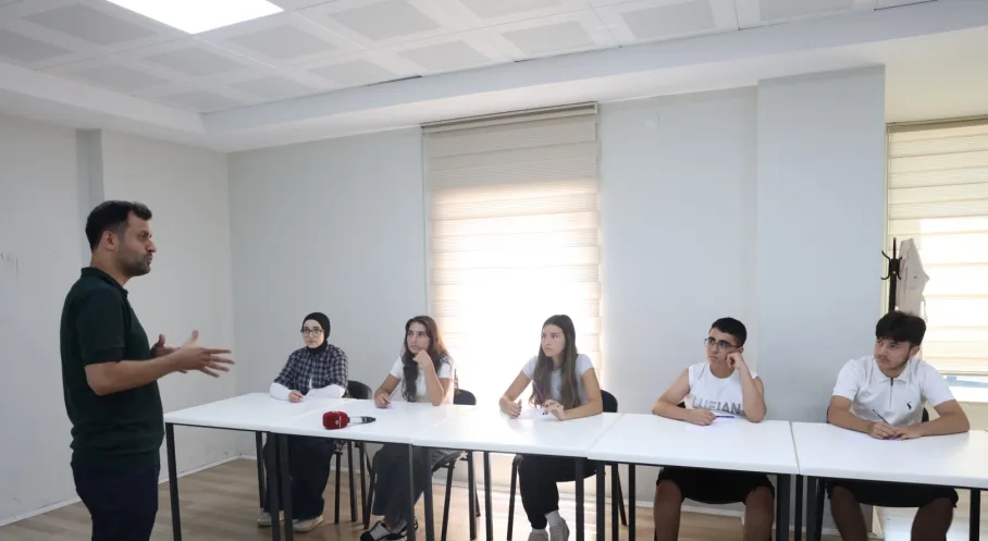 Osmangazi’den LGS Adaylarına Ücretsiz Eğitim Desteği