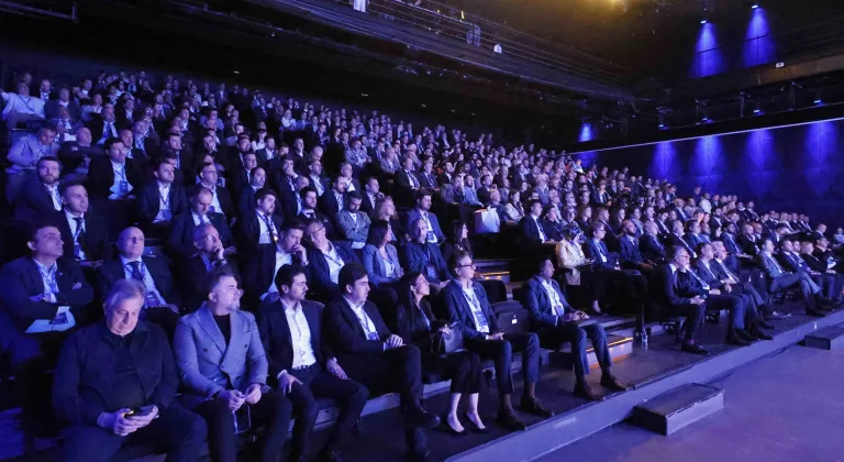Otomotiv Savaşları Türk Yedek Parça Pazarını Tehdit Ediyor Mu? OSS Zirvesi'nde Kritik Uyarı!