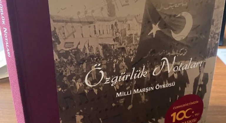 Özgürlük Notaları - Milli Marşın Öyküsü Kitapçılarda! Tekfen Vakfı'nın Özel Desteği ile Yeniden Basıldı ve İstiklal Marşı'nın Bestesi Ortaya Çıktı