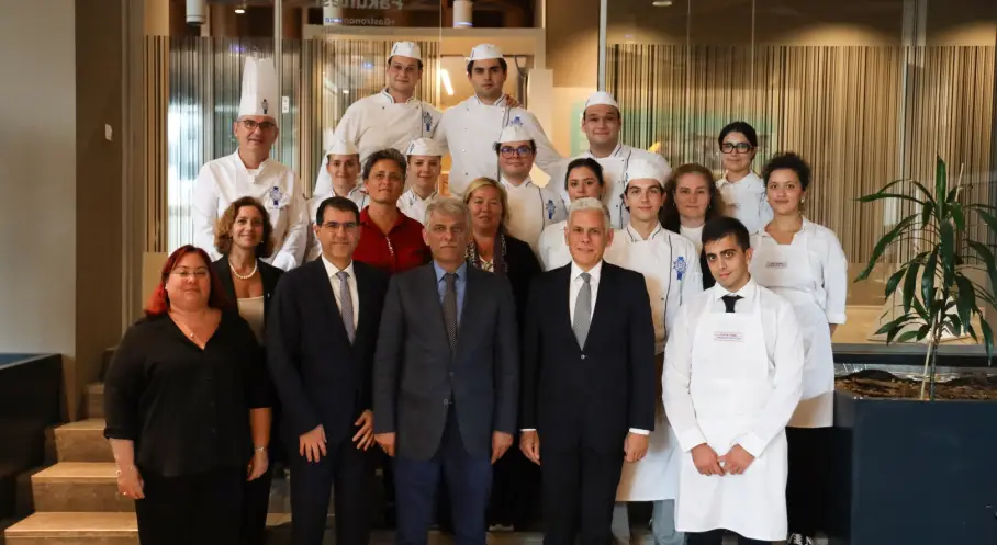 Özyeğin Üniversitesi’nde Bakan Yardımcısı Nadir Alpaslan’ın Katılımıyla Turizmin Geleceği ve Yapay Zekâ Konuşuldu