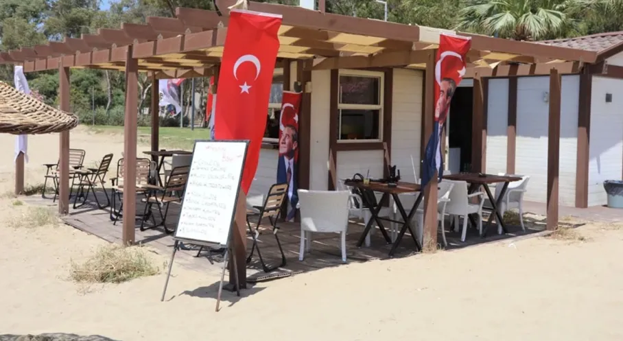 Pamucak Sahili'nde Festival Büfe Hizmete Girdi: Tatilciler İçin Yeni Bir Soluk!